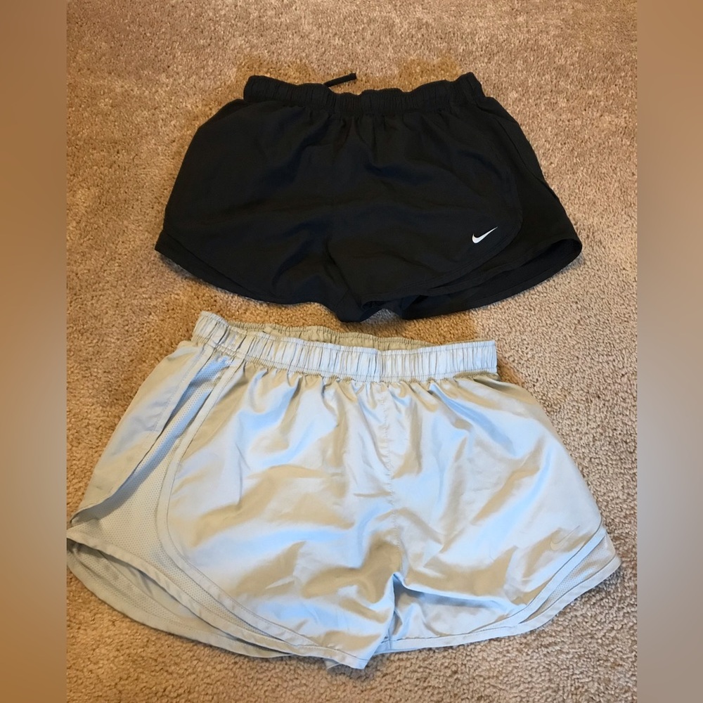 Nike Dri-Fit Women’s short- size Medium-Bundle